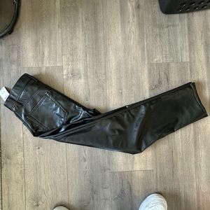 Abercrombie & Fitch Vegan Leather Curve Love Ankle Straight Pants 26/2 NWT